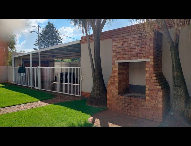 3 BEDROOM FREEHOLD FOR SALE IN DALVIEW